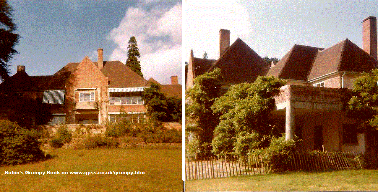 Original Amitage Court House in July 1977